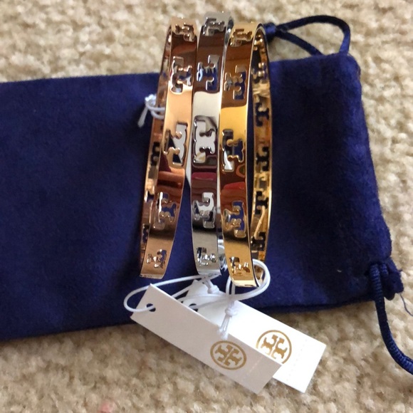 Tory Burch Jewelry - ❤️HOST PICK ❤️ 🌺🌼Tory burch 🌺🌼 pierce T bangle